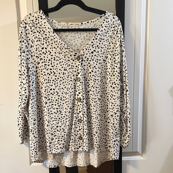 Tops - Women's Black and White Polka Dot Top